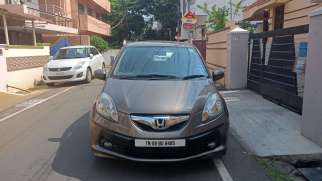 Honda Brio VX O AT